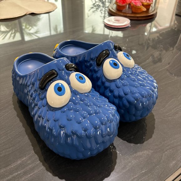 Kerwin Frost × McDonald\'s Fry Guy Clog
Cobalt Blue Kerwin Frost & McDonald main image 3